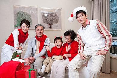 枪杀保险公司CEO嫌犯信息曝光 最爱玩《绝地求生》